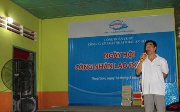 angimex to chuc  ??ngay hoi cong nhan ?? nam 2016