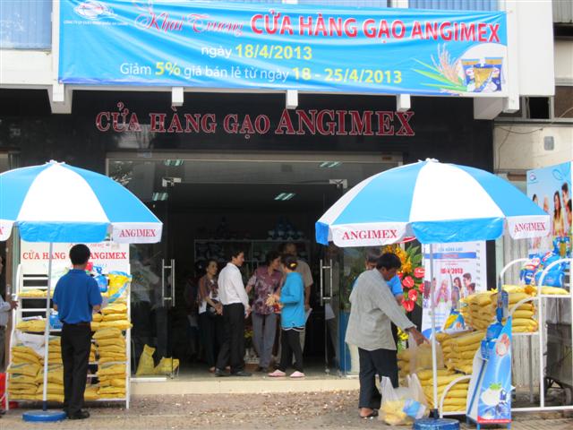 nguoi dan tp  ho chi minh da bat dau tieu dung gao angimex