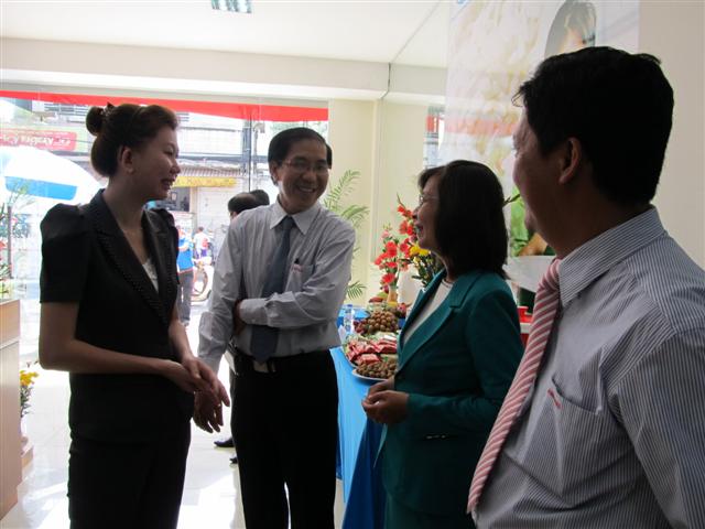 nguoi dan tp  ho chi minh da bat dau tieu dung gao angimex