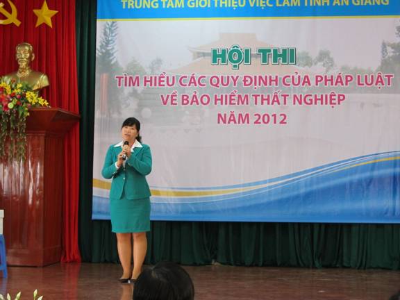 angimex tham gia hoi thi  ??tim hieu cac quy dinh cua phap luat ve bao hiem that nghiep ?? do trung tam gioi thieu viec lam to chuc