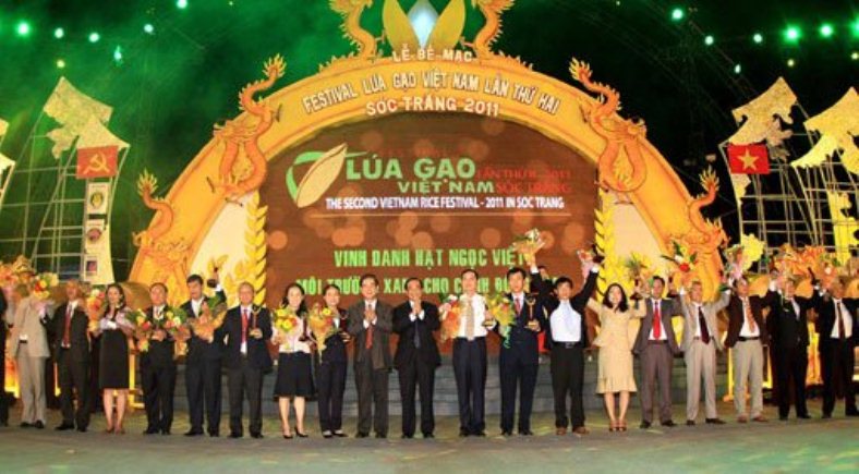 chum anh ve hoat dong cua angimex tai festival lua gao viet nam lan ii 2011