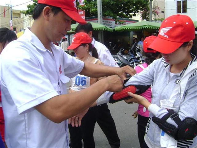 phu nu tx chau doc hao hung voi hoi thi  ??cung angimex lai xe an toan ??